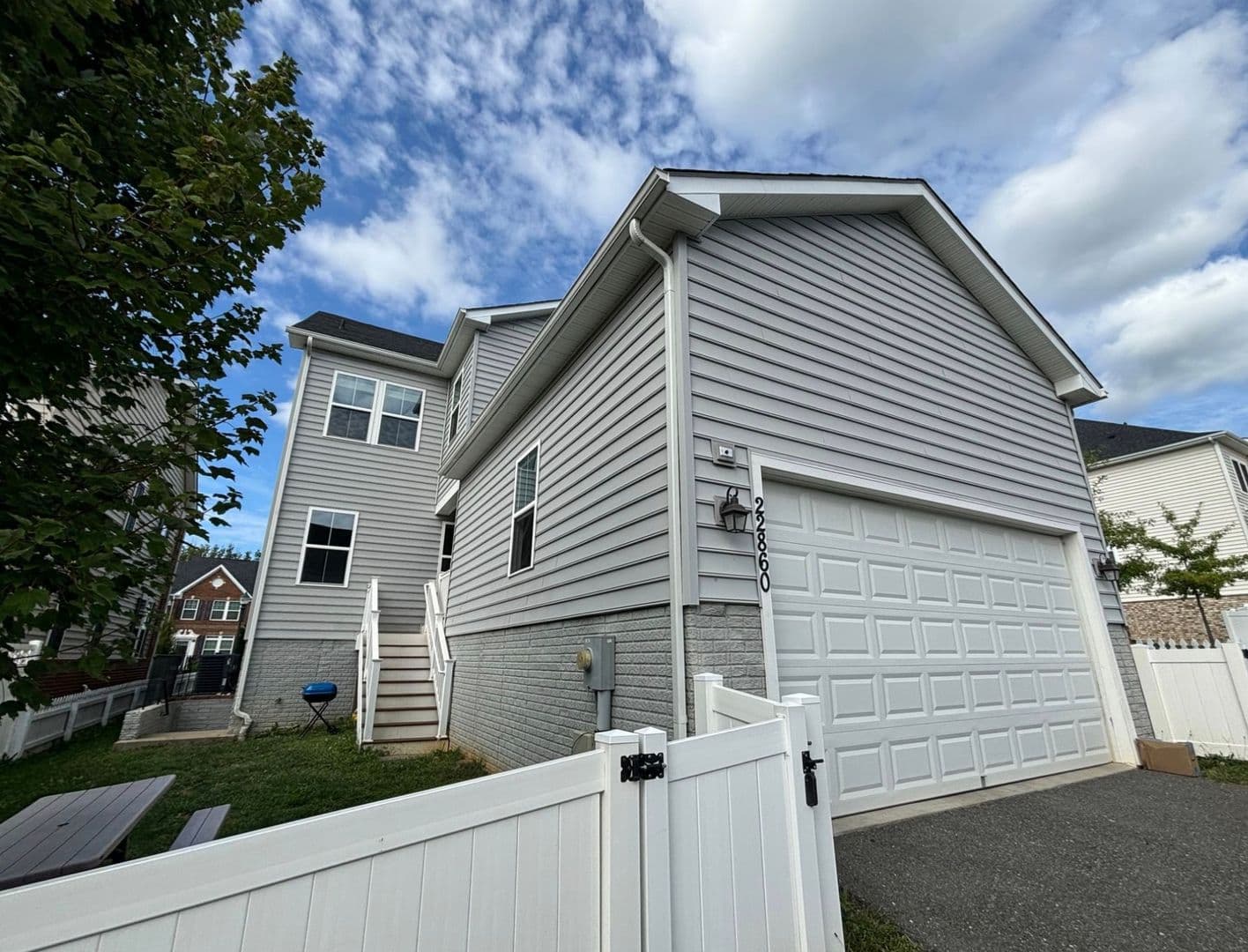 Clarksburg House: 22860 Glacier Lily Drive