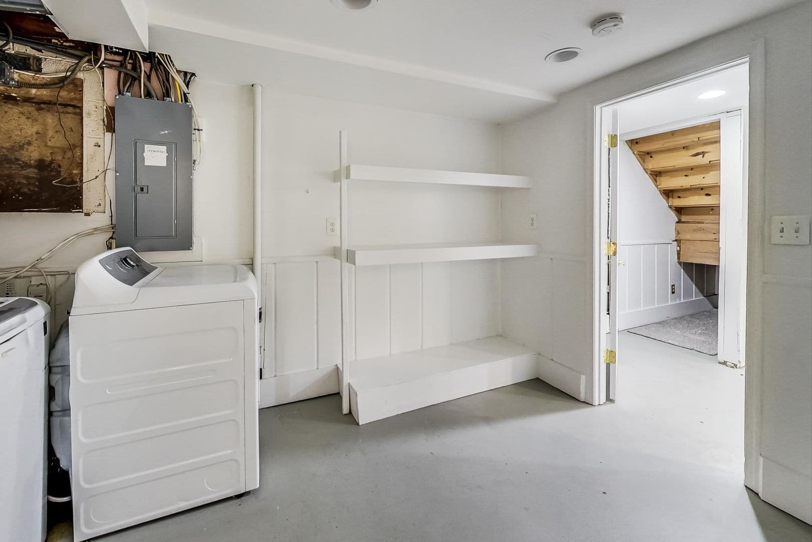 Bethesda House: 8617 Lynbrook Drive