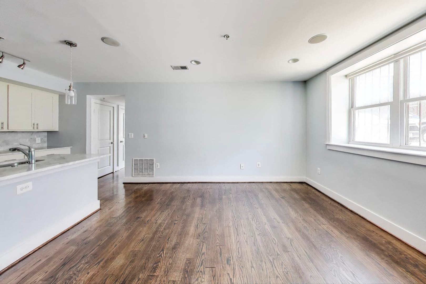 Washington Townhome: 1480 Harvard St., NW