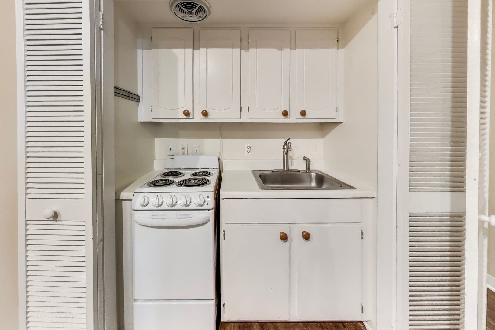 Washington Apartment: 66 V Street NW
