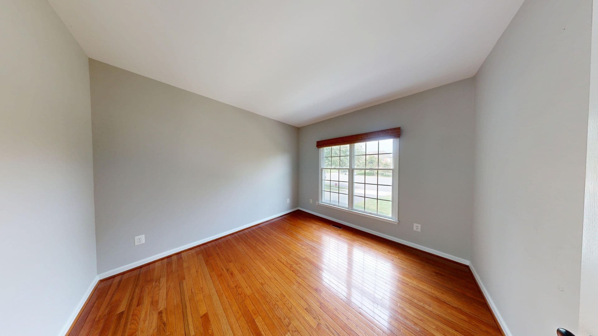 Ashburn House: 43799 Abbott Place