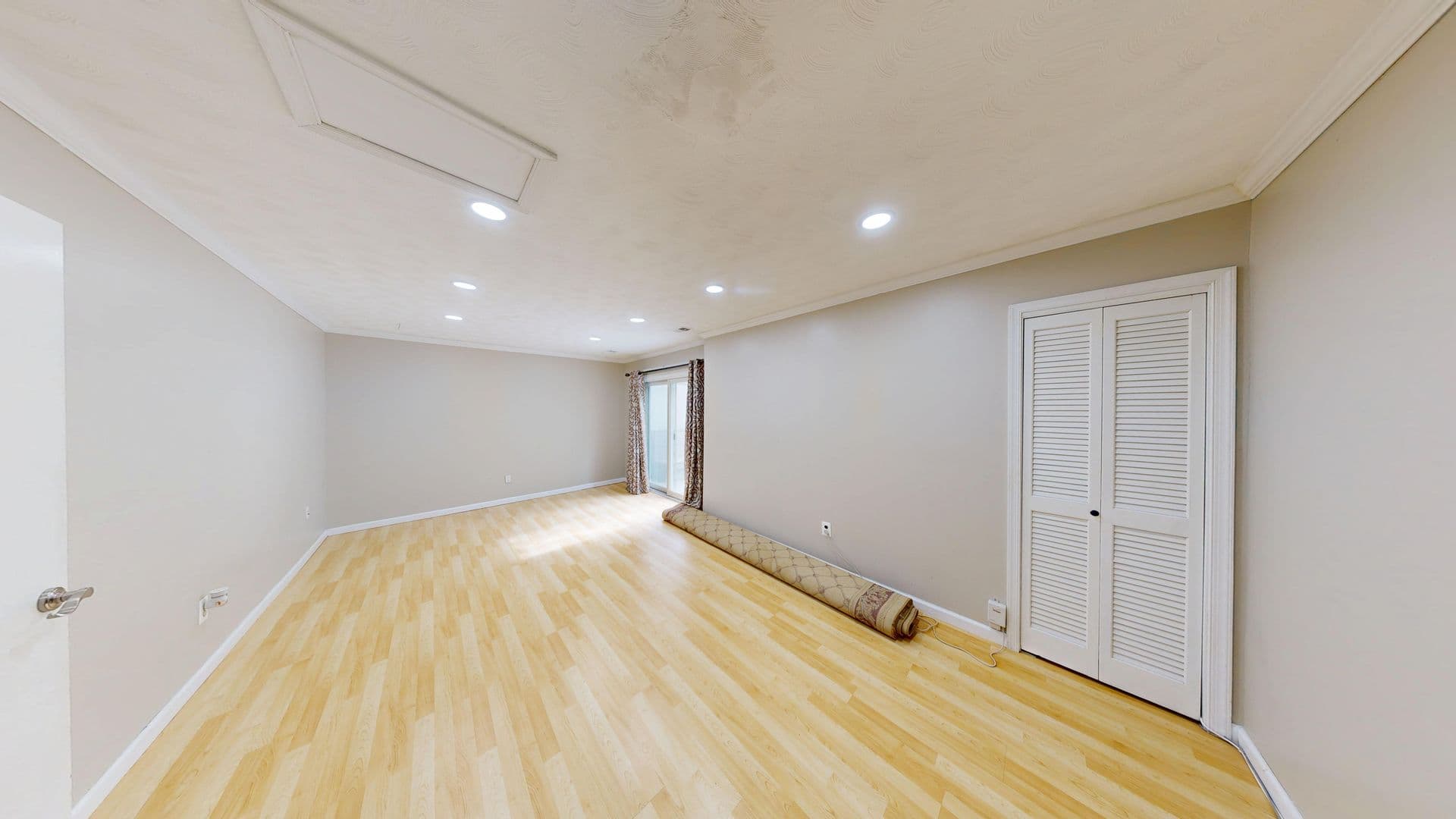 Rockville Townhome: 553 Monet Drive