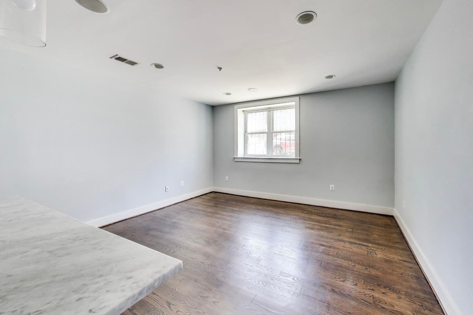 Washington Townhome: 1480 Harvard St., NW