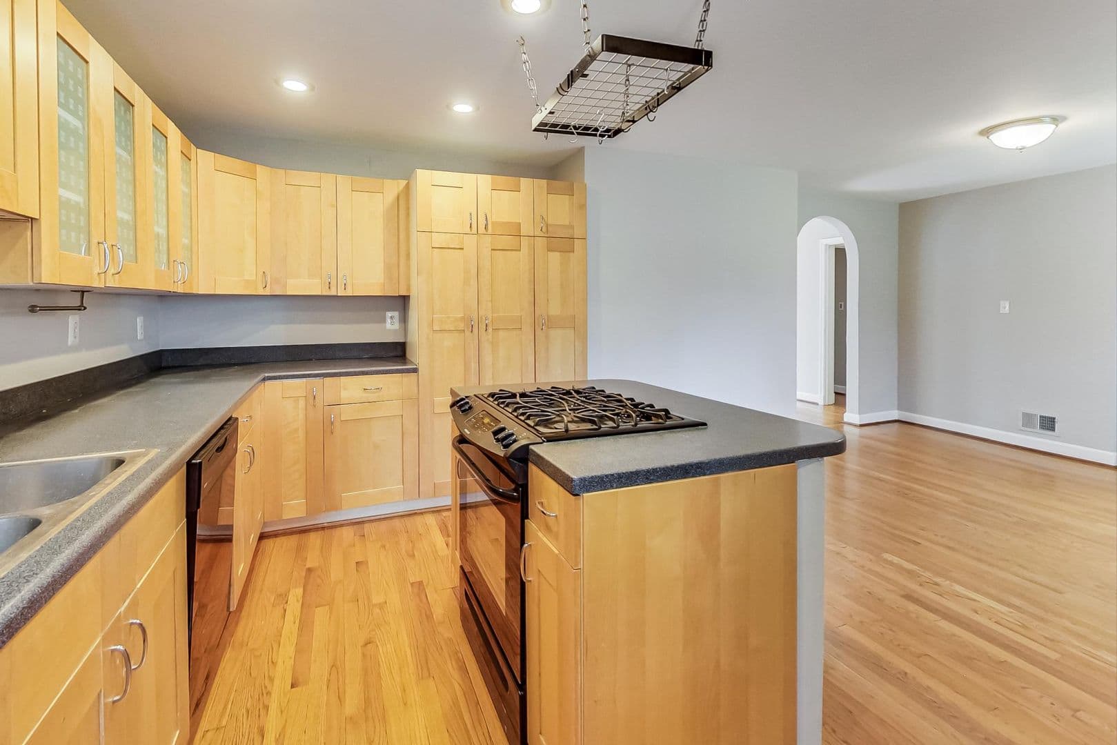Bethesda House: 8617 Lynbrook Drive