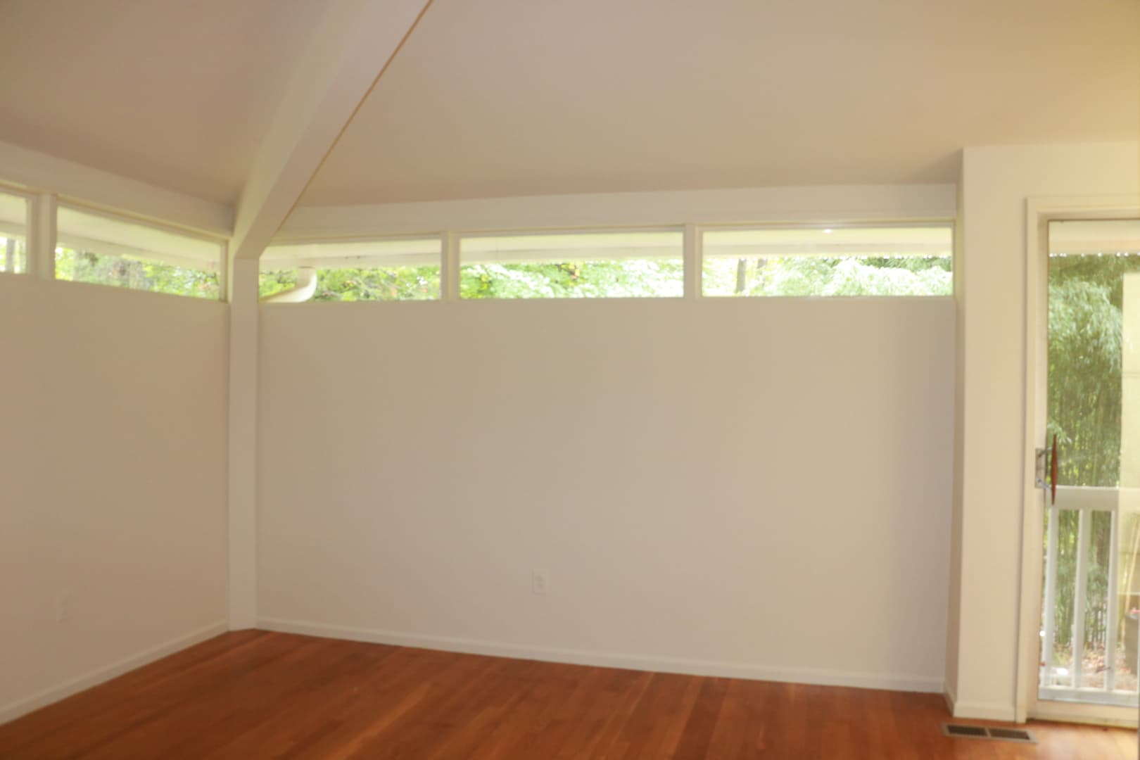 Bethesda House: 6609 Selkirk Drive