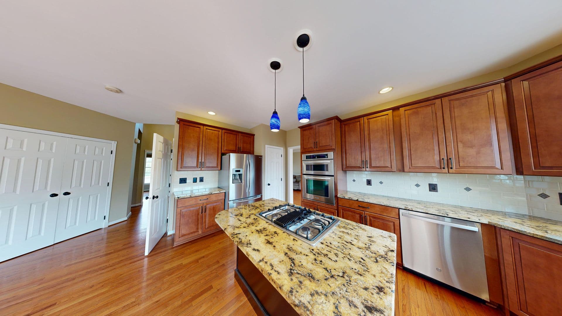 Ashburn House: 43799 Abbott Place