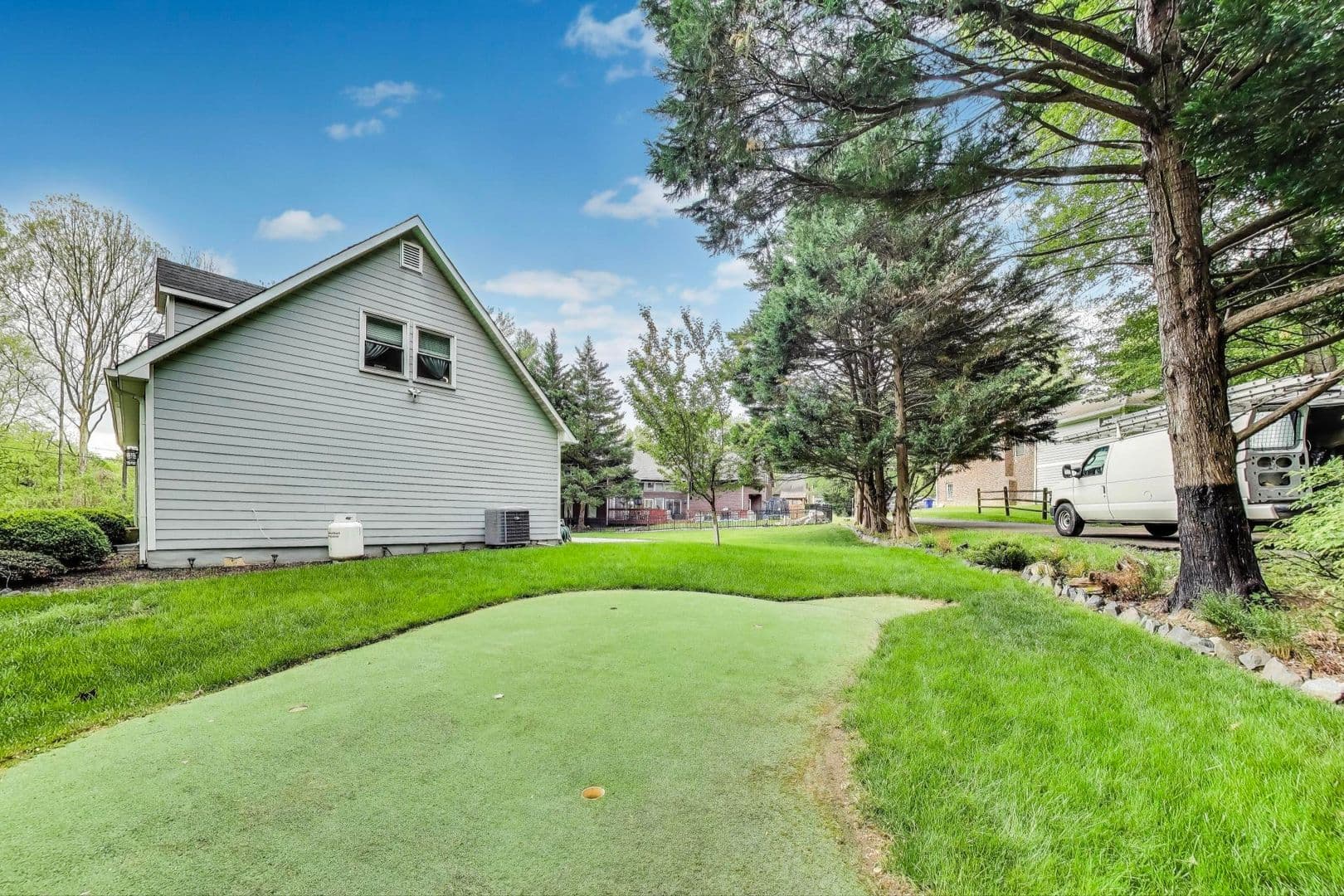 Bethesda House: 7726 Seven Locks Road