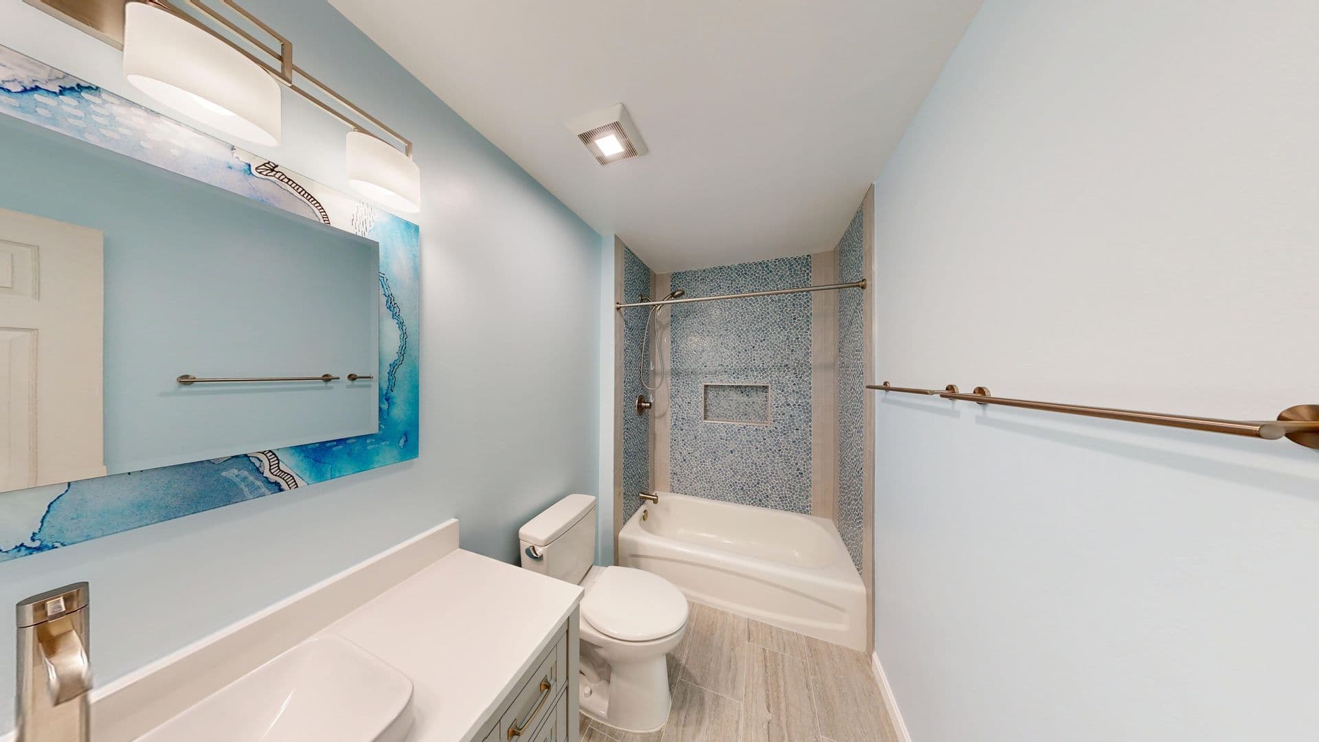 Ashburn House: 43799 Abbott Place