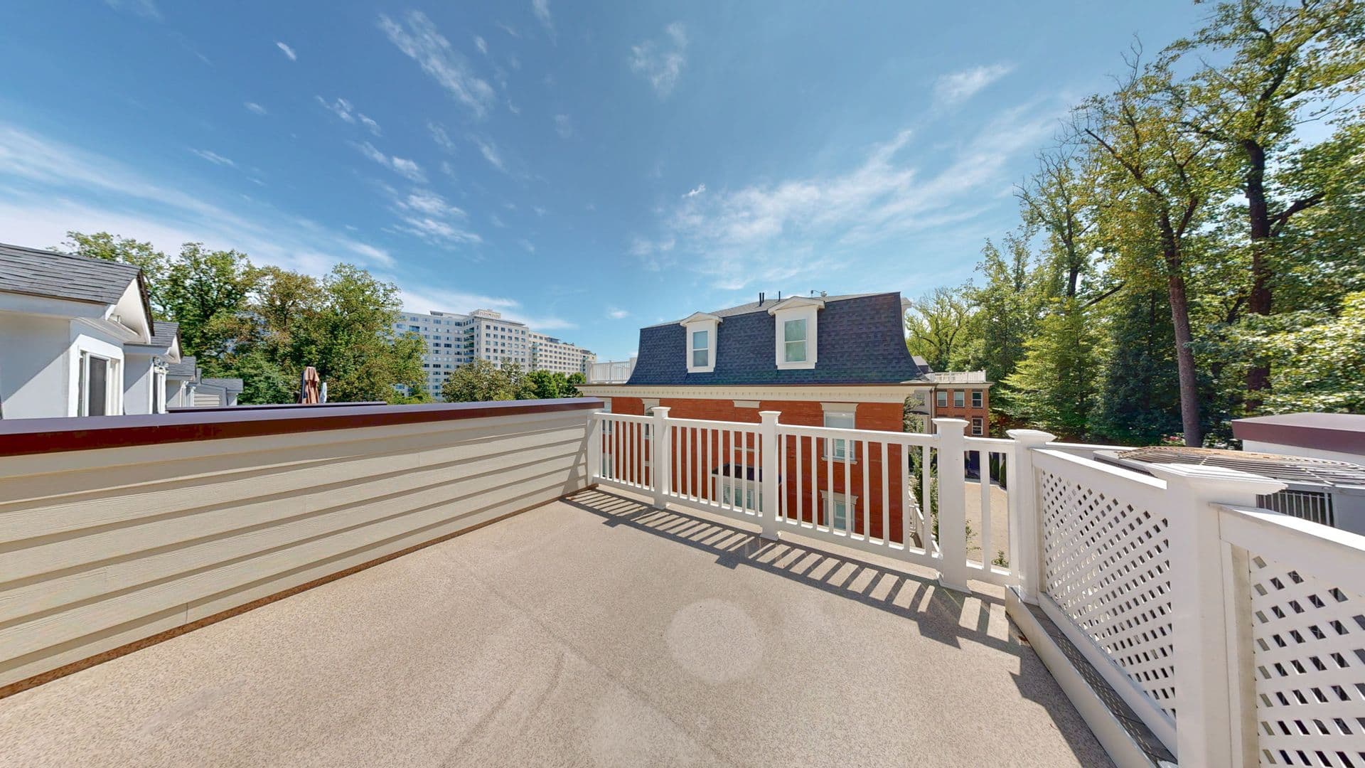 North Bethesda Townhome: 10324 Grosvenor Place