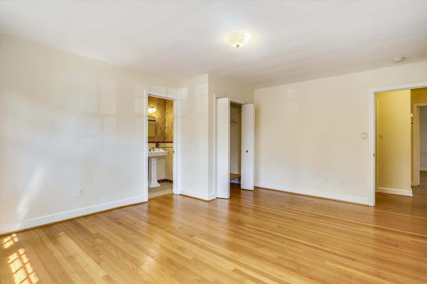 Chevy Chase House: 3303 Winnett Road