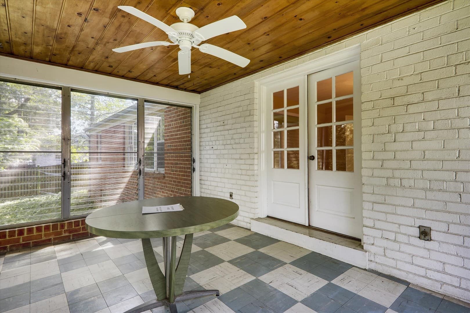 Chevy Chase House: 3303 Winnett Road