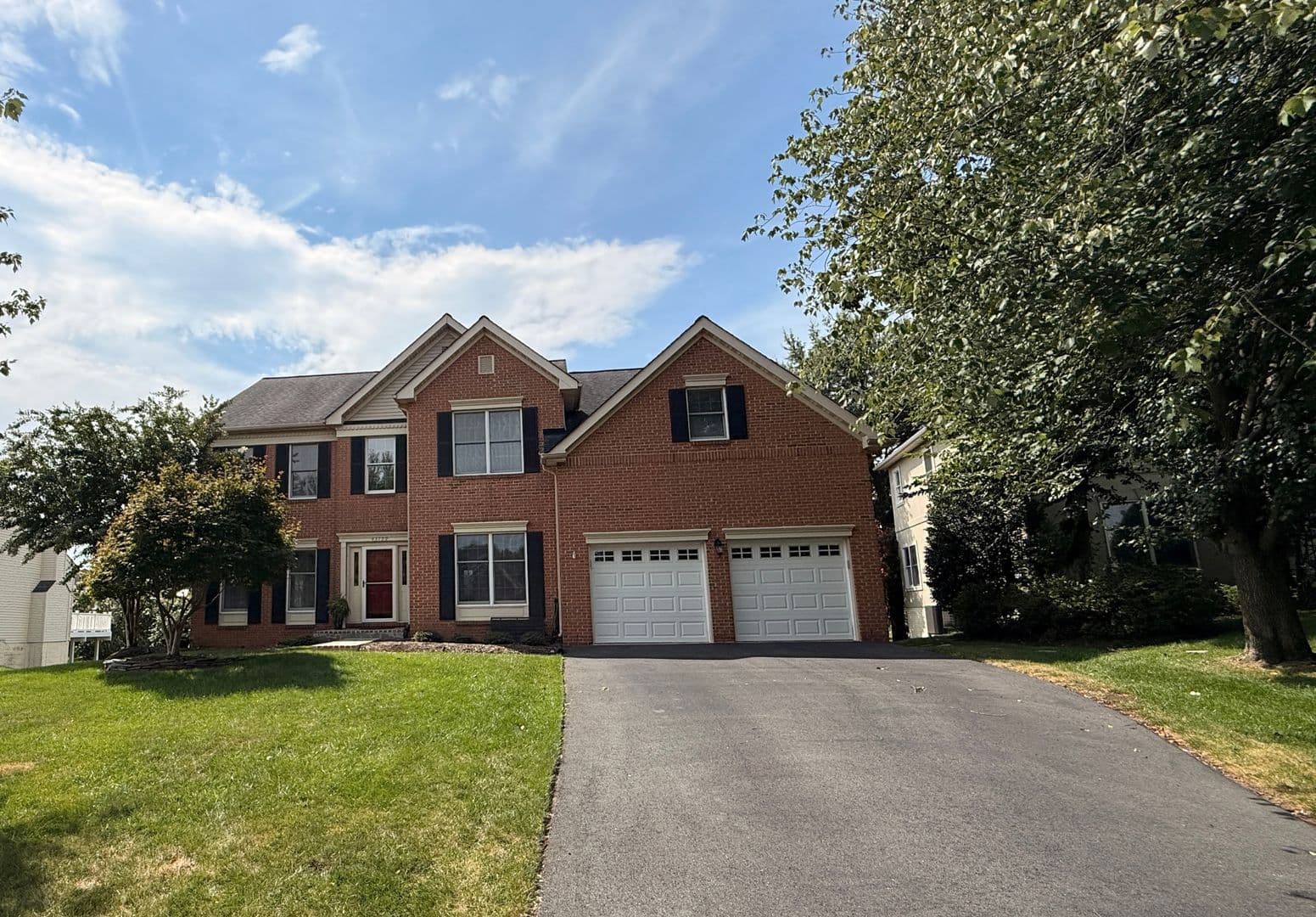 Ashburn House: 43799 Abbott Place