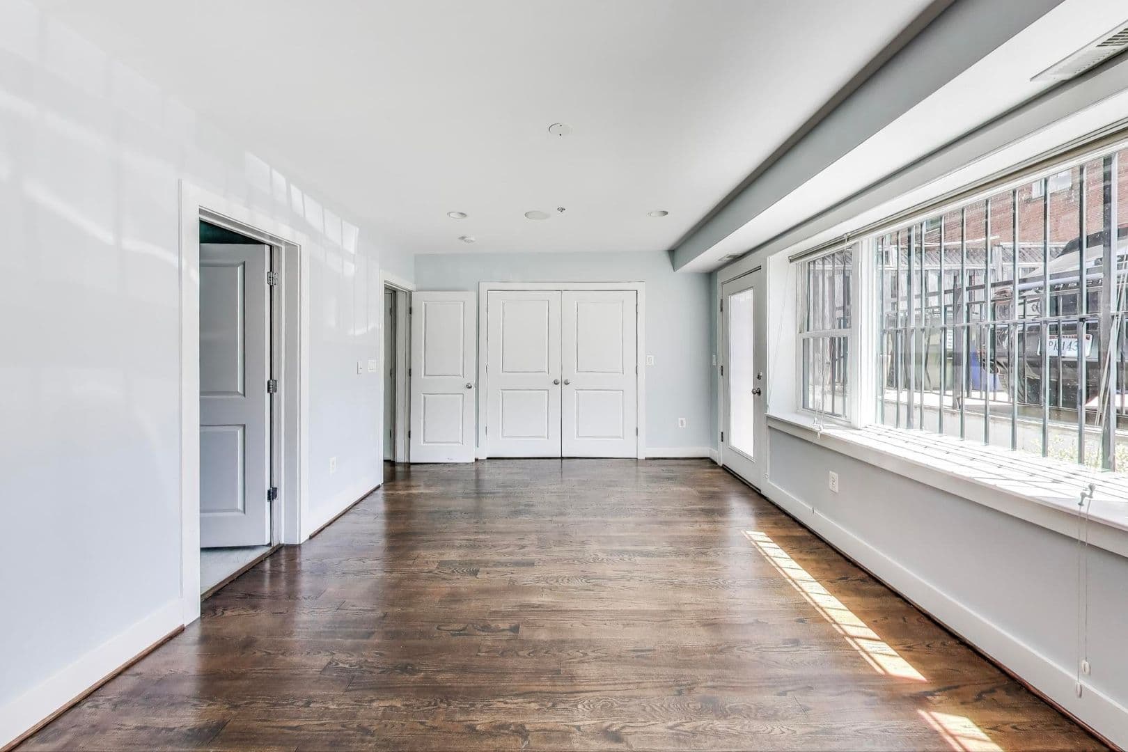 Washington Townhome: 1480 Harvard St., NW