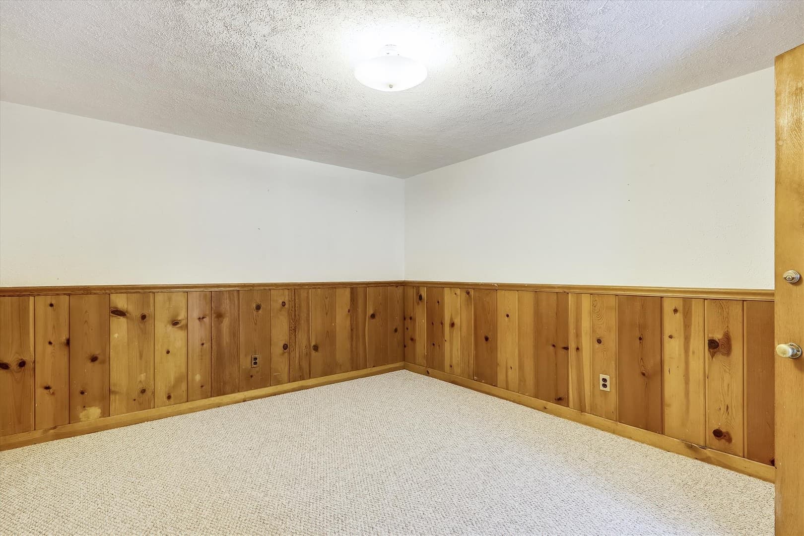 Chevy Chase House: 3303 Winnett Road