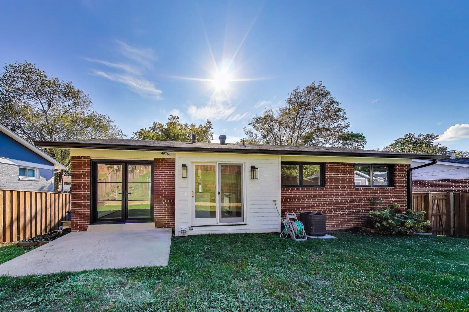 Kensington House: 3715 Astoria Rd
