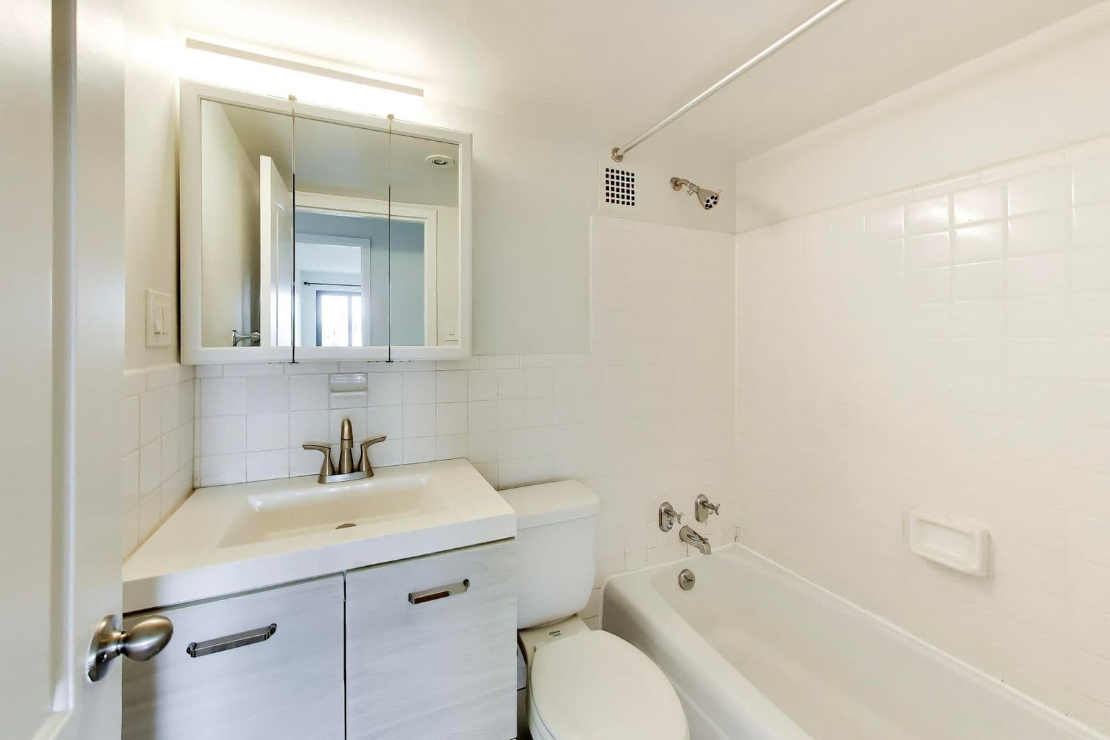 Washington Condo: 1816 New Hampshire Ave NW