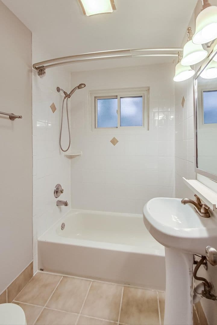 Bethesda House: 8617 Lynbrook Drive