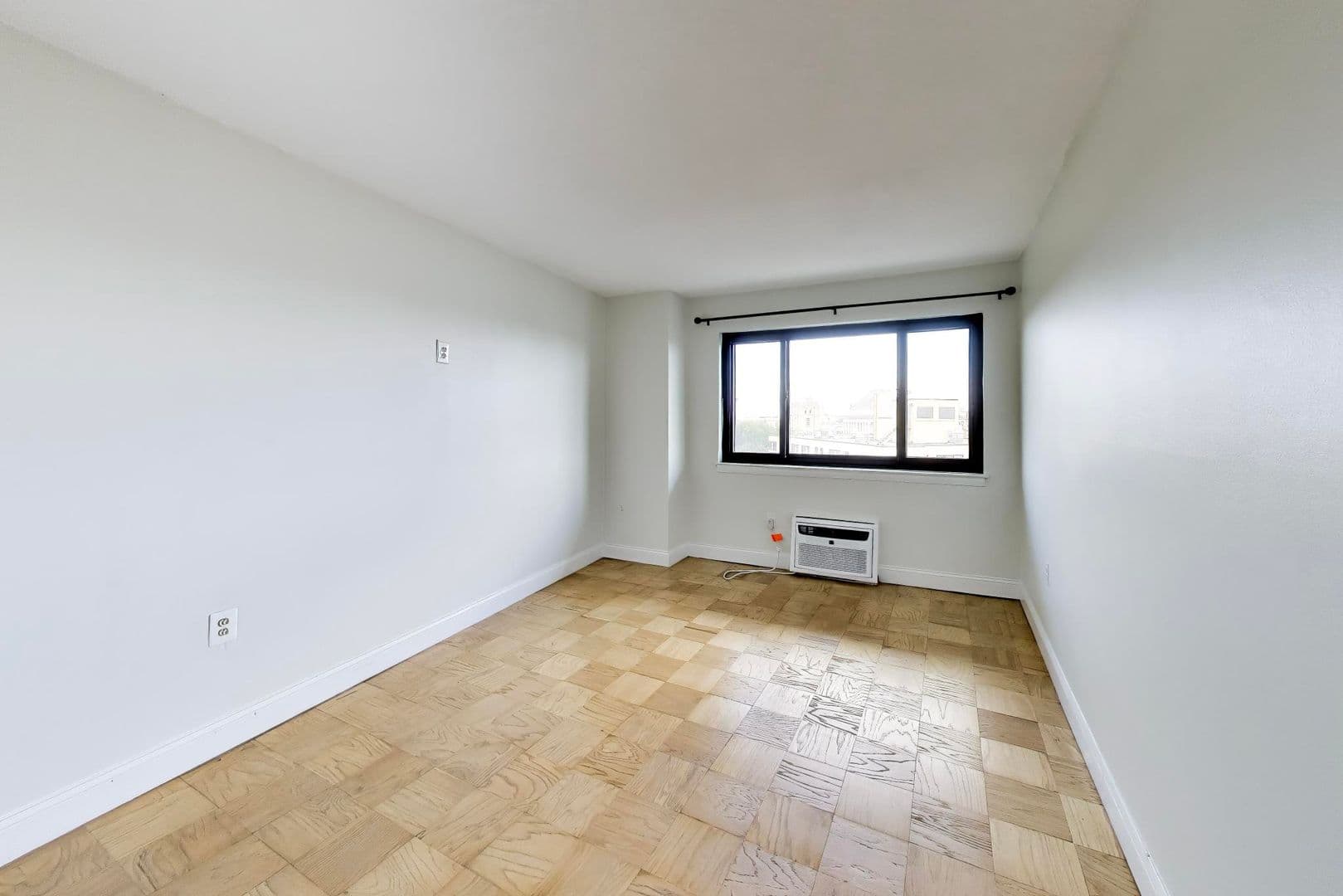 Washington Condo: 1816 New Hampshire Ave NW