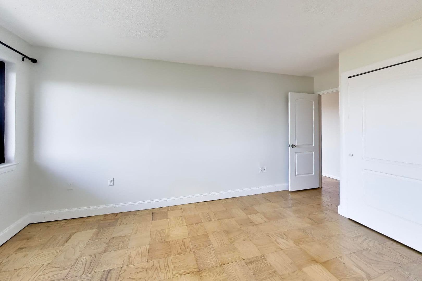 Washington Condo: 1816 New Hampshire Ave NW