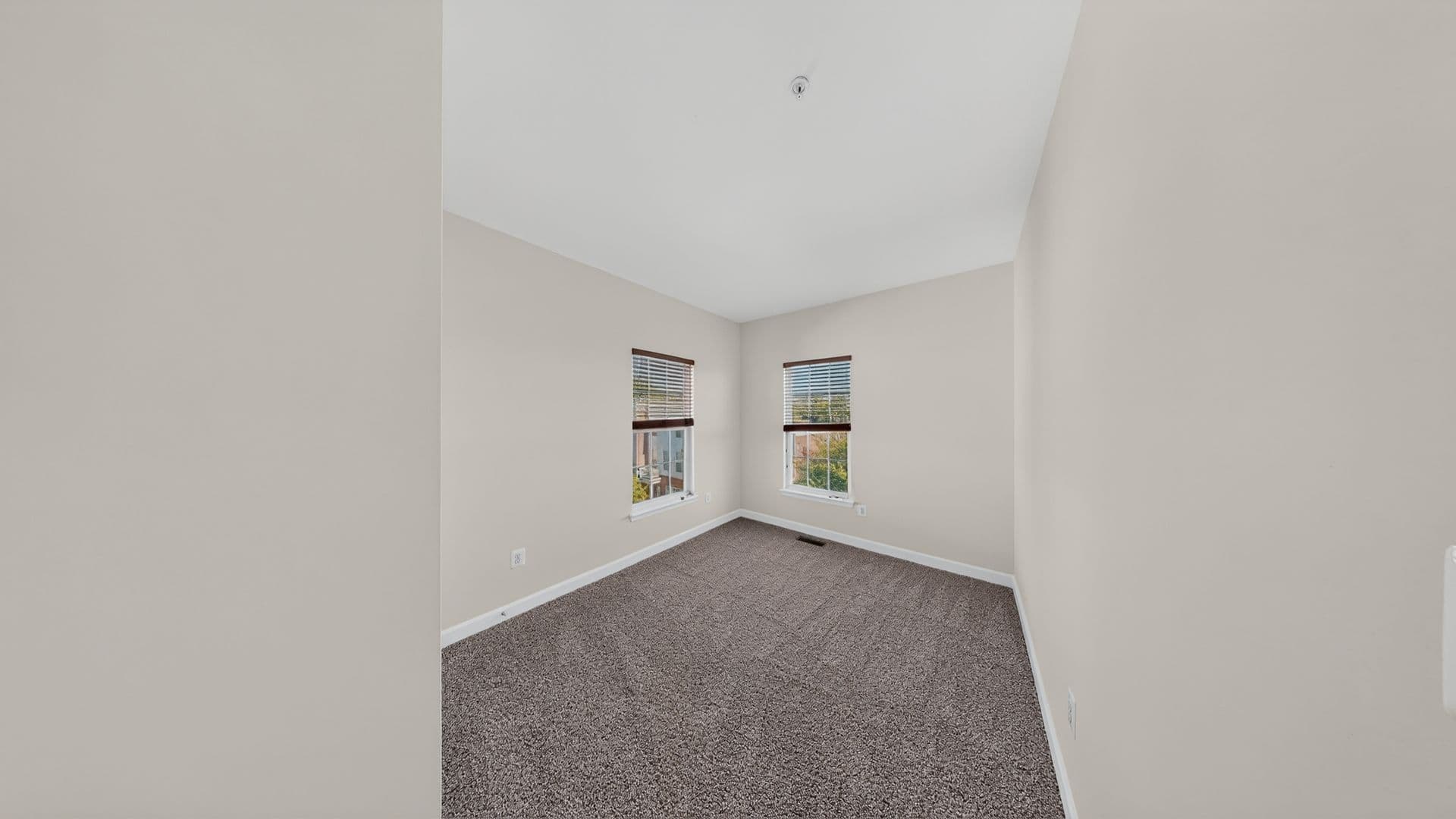 Silver Spring Townhome: 2148 Little Sorrel Way