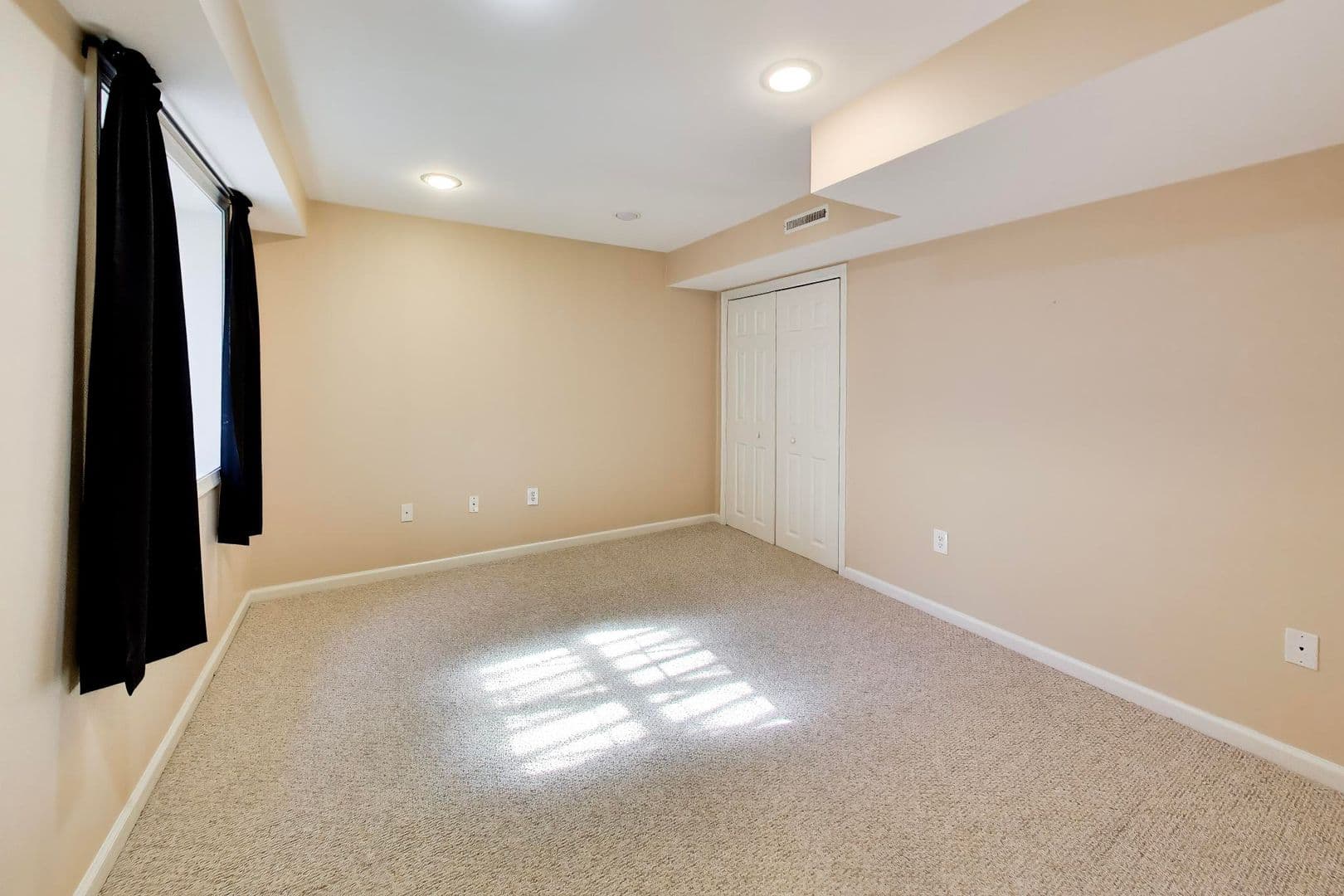 Severn House: 8071 Clark Station Rd