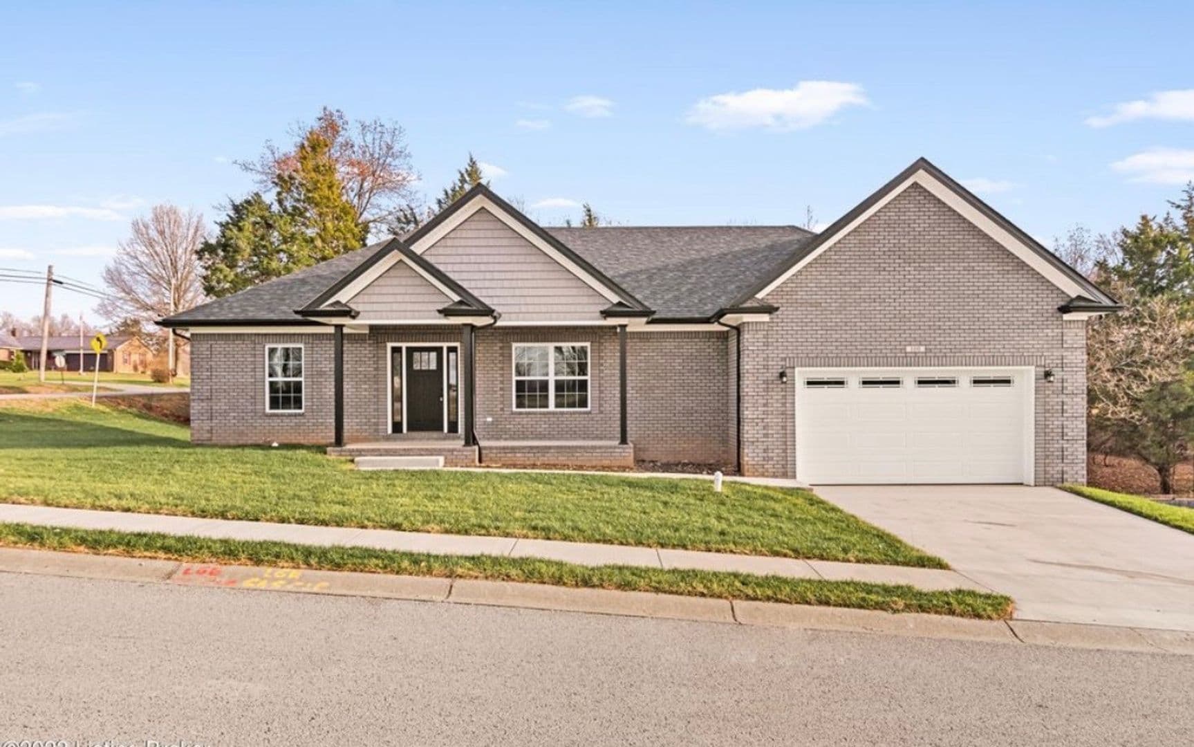 Vine Grove House: 100 Lowball Lane