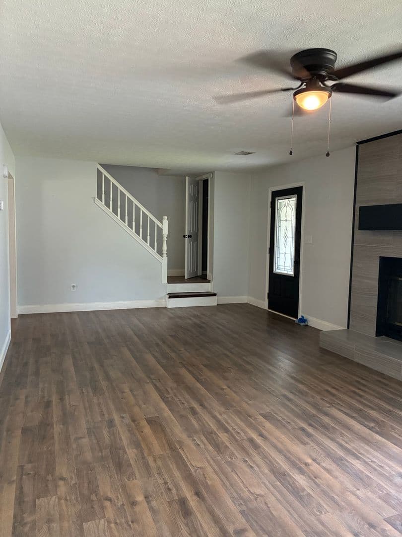 Radcliff House: 964 Timberwood Drive