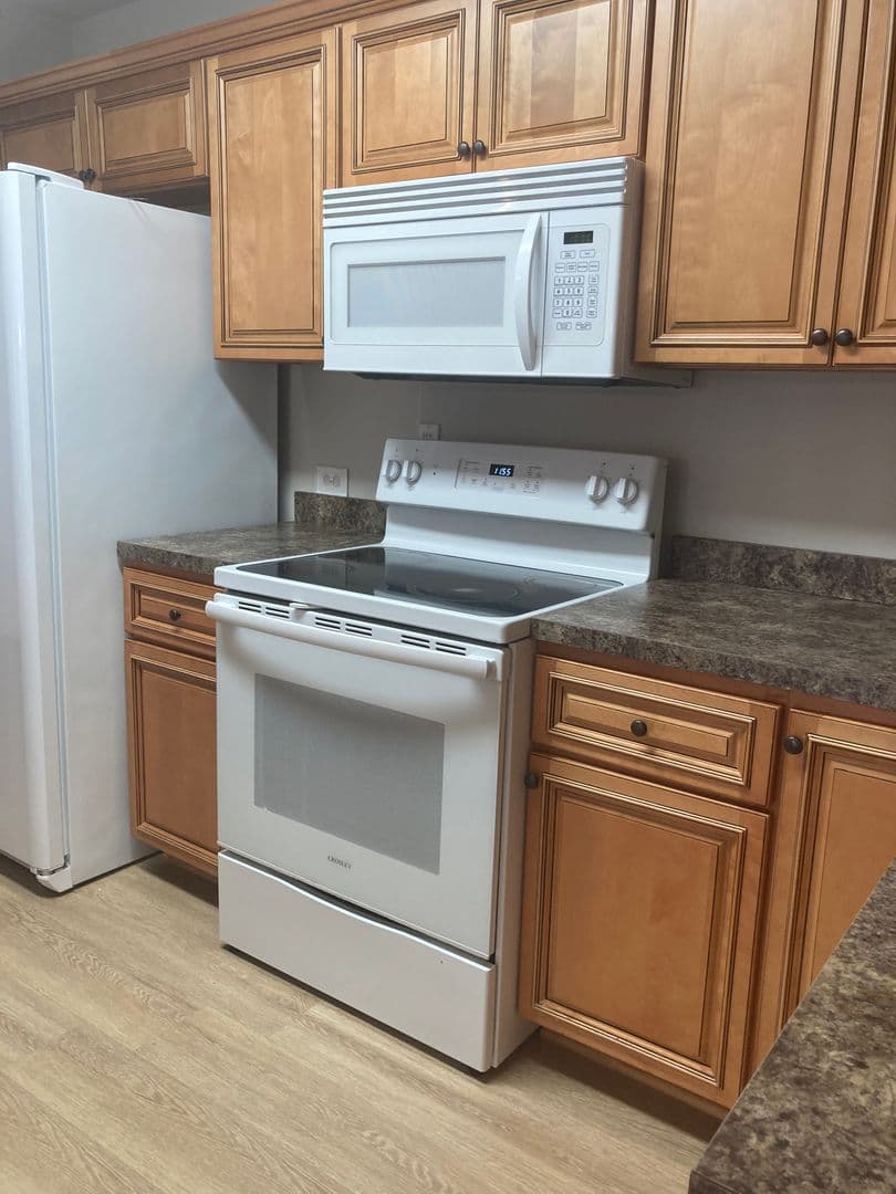 Vine Grove House: 205 Royal Birkdale Court