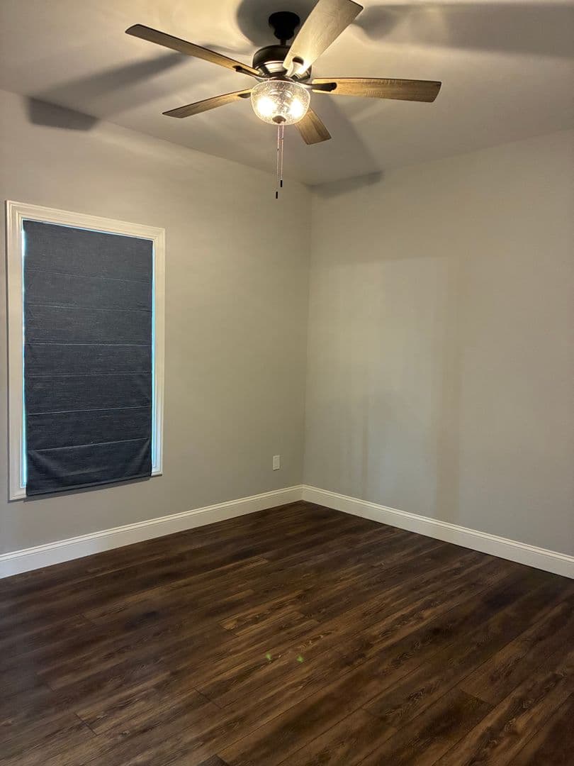 Vine Grove House: 100 Lowball Lane
