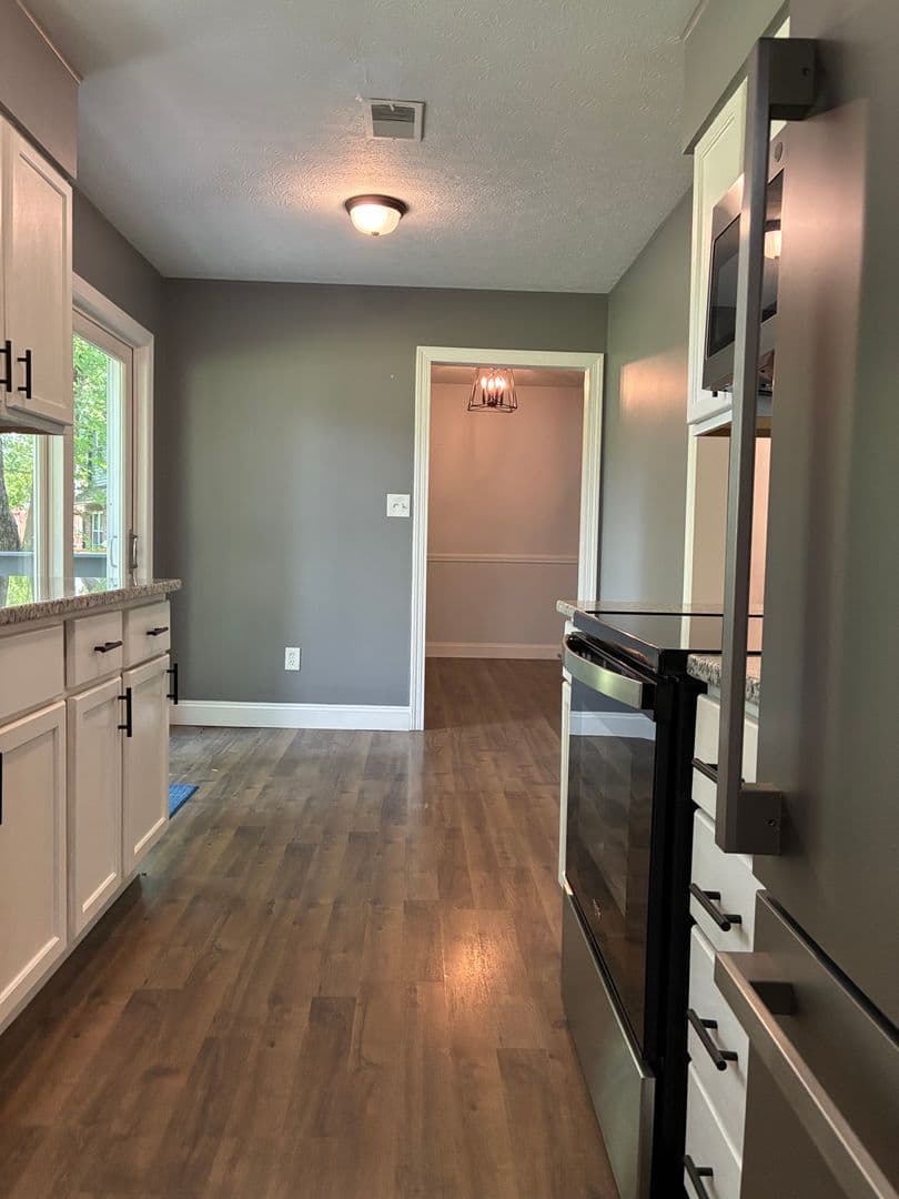 Radcliff House: 964 Timberwood Drive