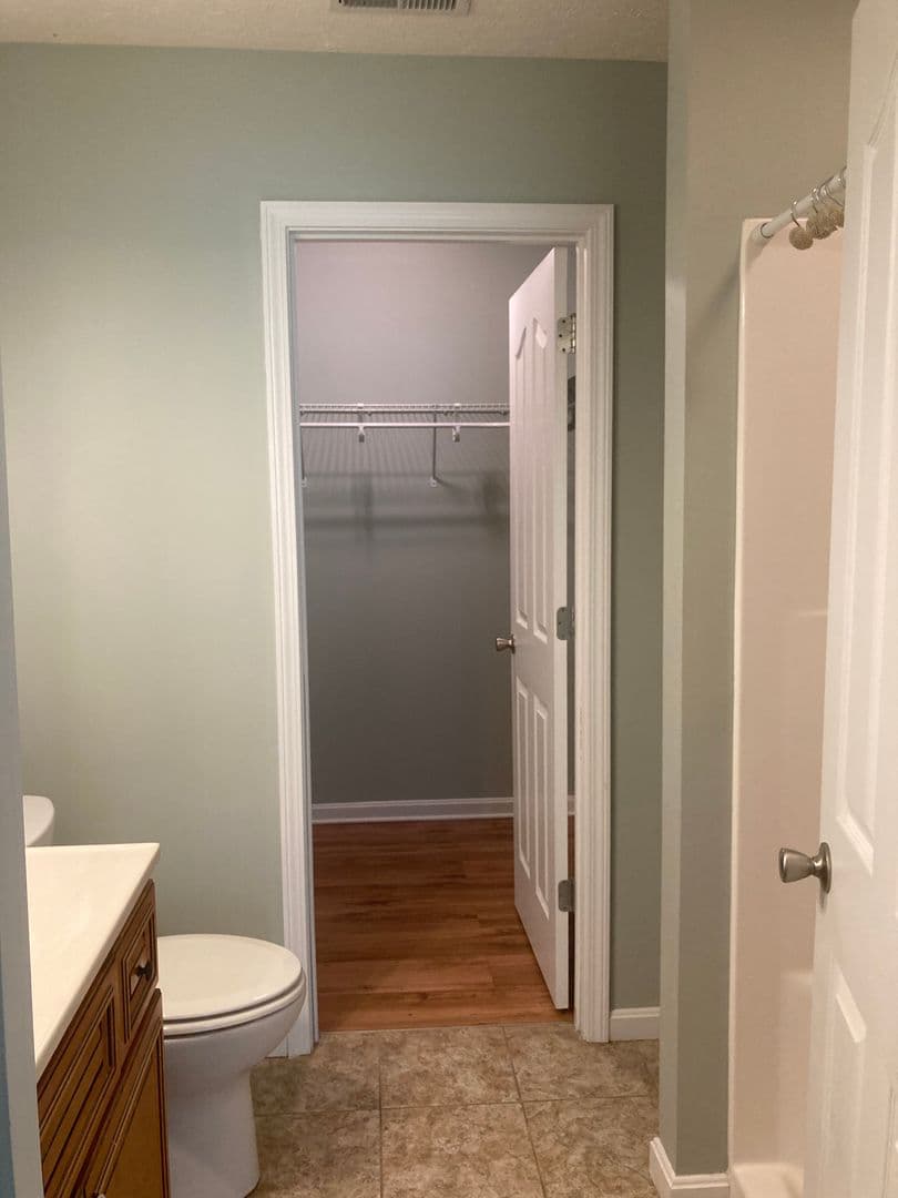 Vine Grove House: 205 Royal Birkdale Court