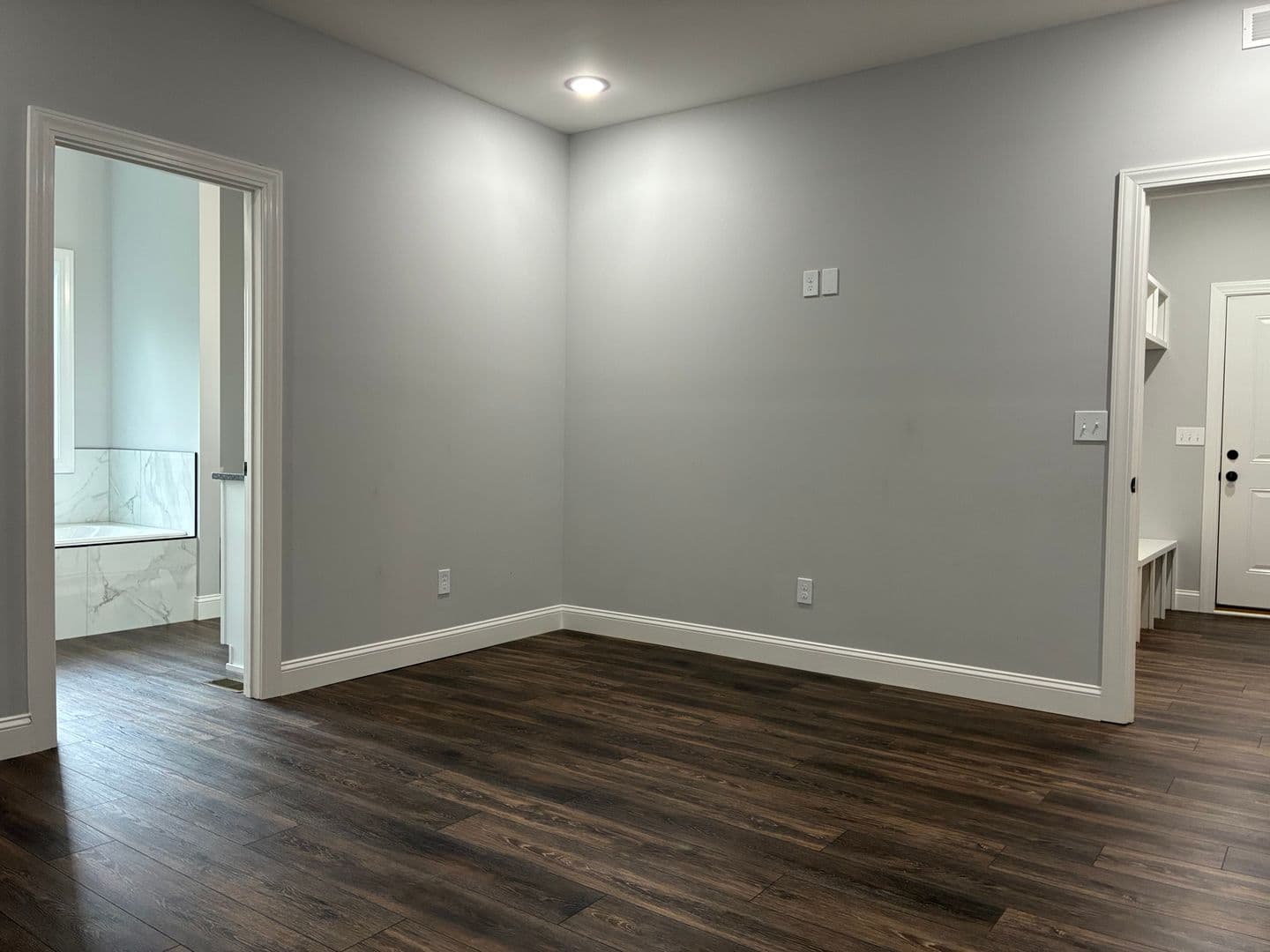 Vine Grove House: 100 Lowball Lane