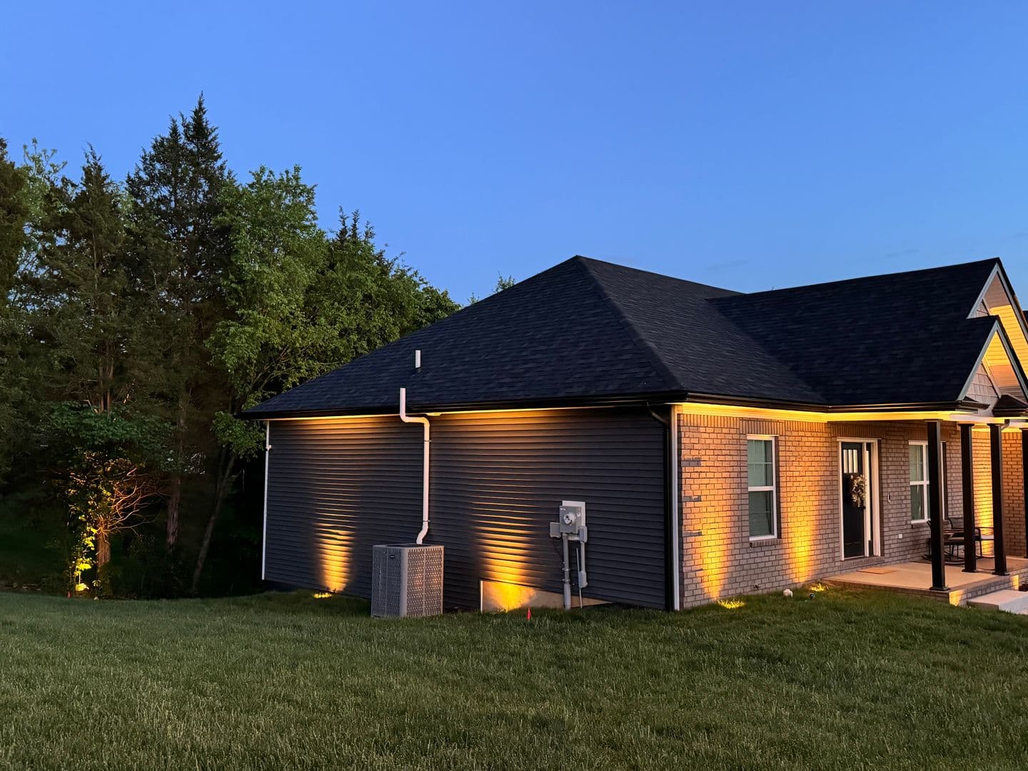 Vine Grove House: 100 Lowball Lane
