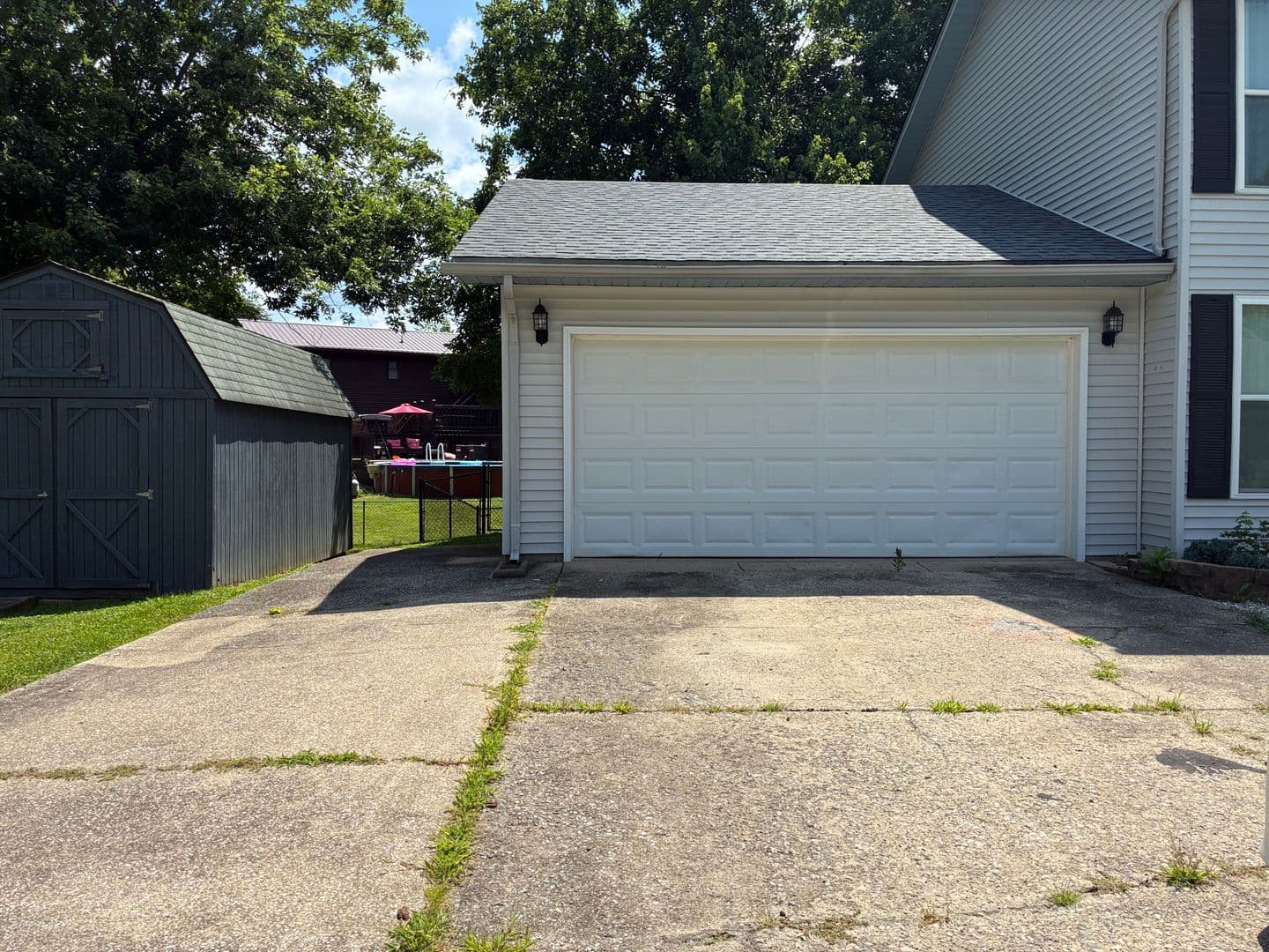 Radcliff House: 964 Timberwood Drive