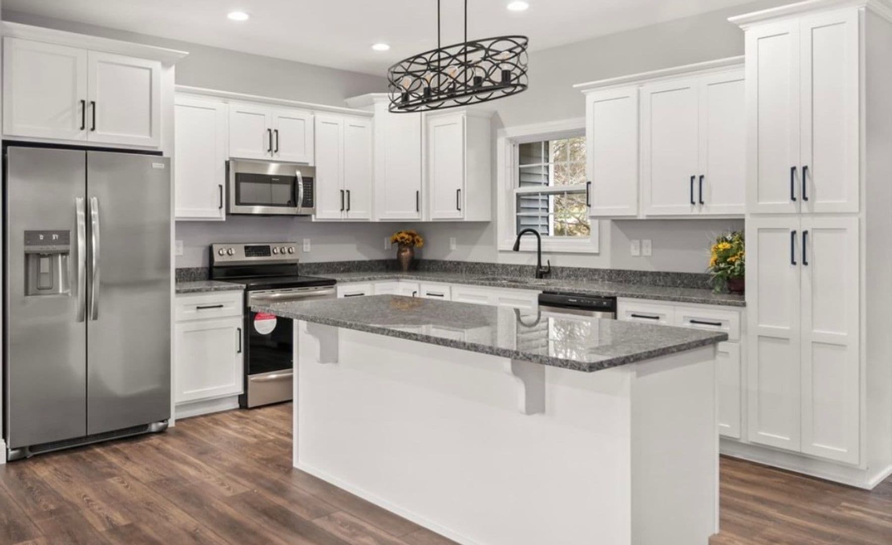 Vine Grove House: 100 Lowball Lane