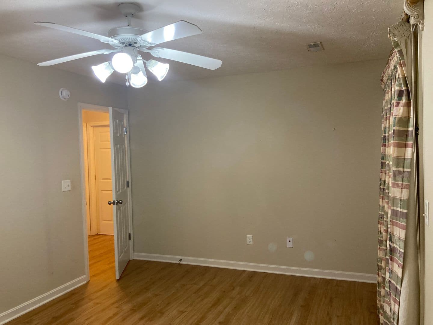 Elizabethtown Townhome: 106-A Walnut Trace Circle