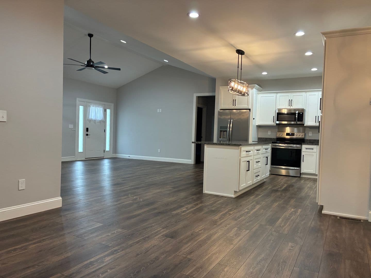 Vine Grove House: 100 Lowball Lane