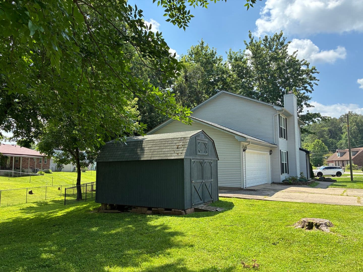 Radcliff House: 964 Timberwood Drive