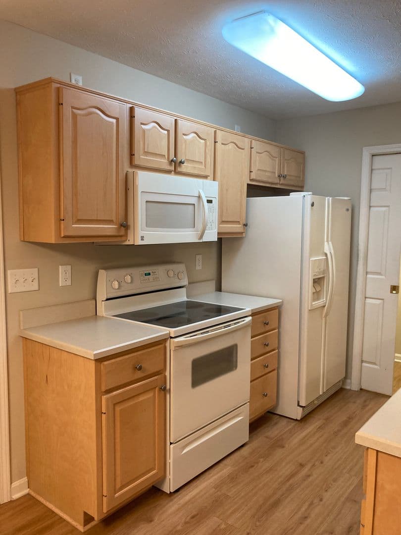 Elizabethtown Townhome: 106-A Walnut Trace Circle