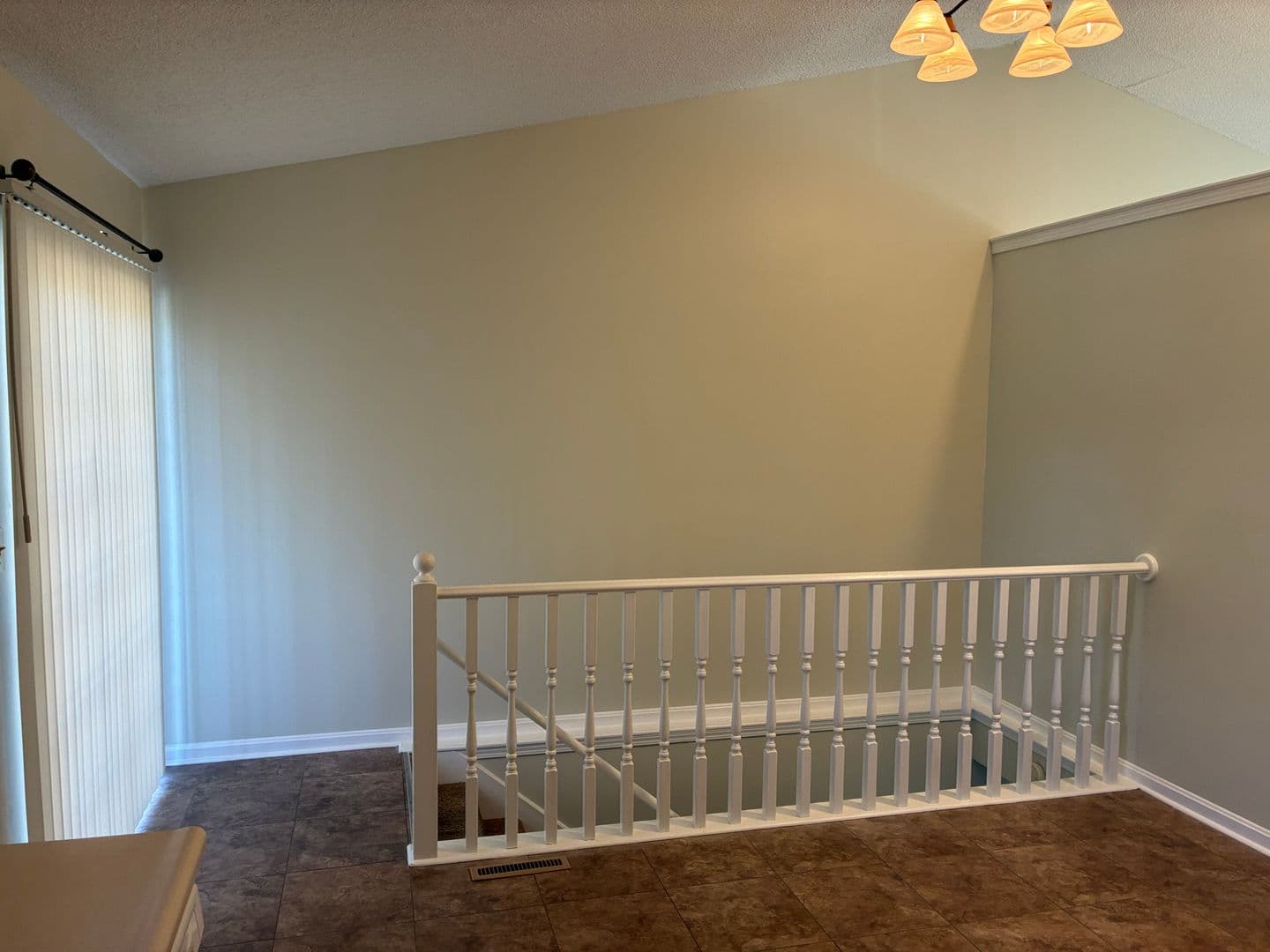 Elizabethtown House: 1331 AmandaJo Drive
