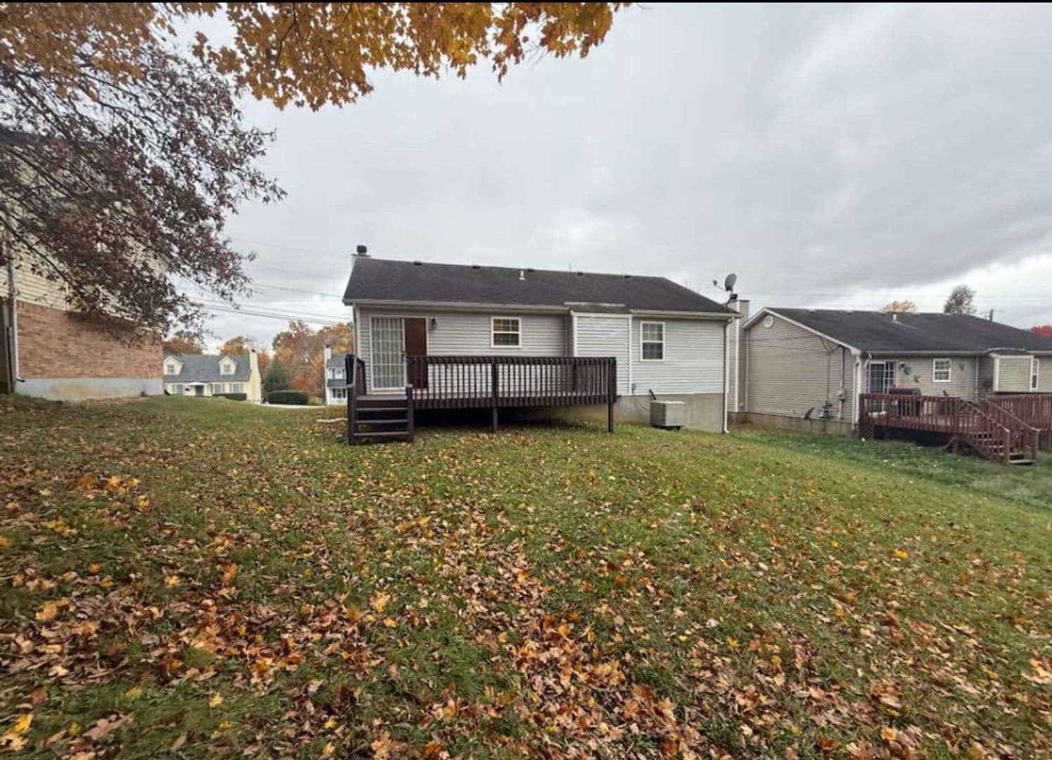 Elizabethtown House: 1331 AmandaJo Drive