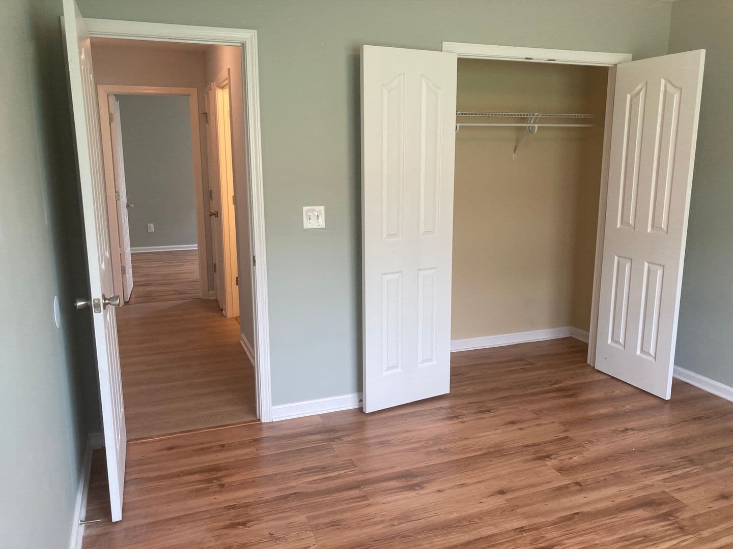 Vine Grove House: 205 Royal Birkdale Court