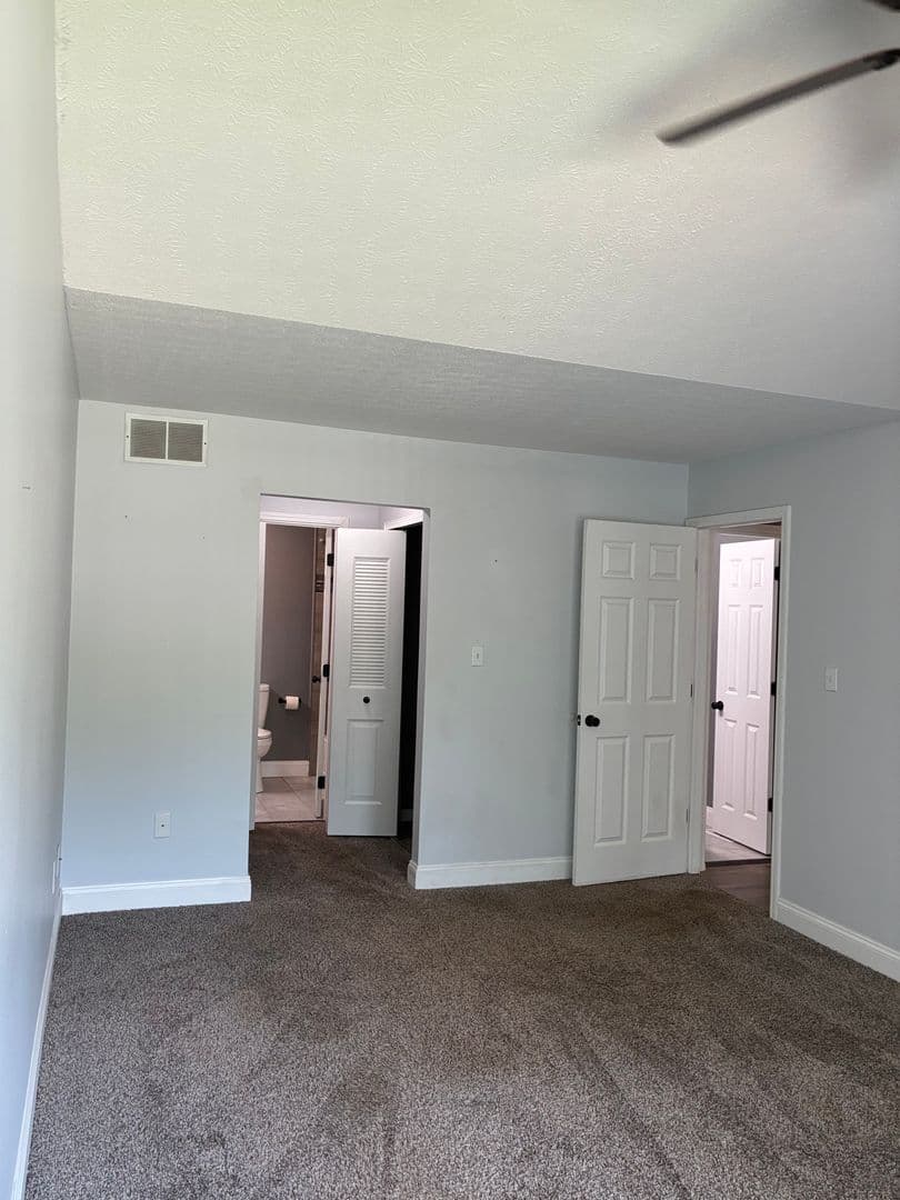 Radcliff House: 964 Timberwood Drive