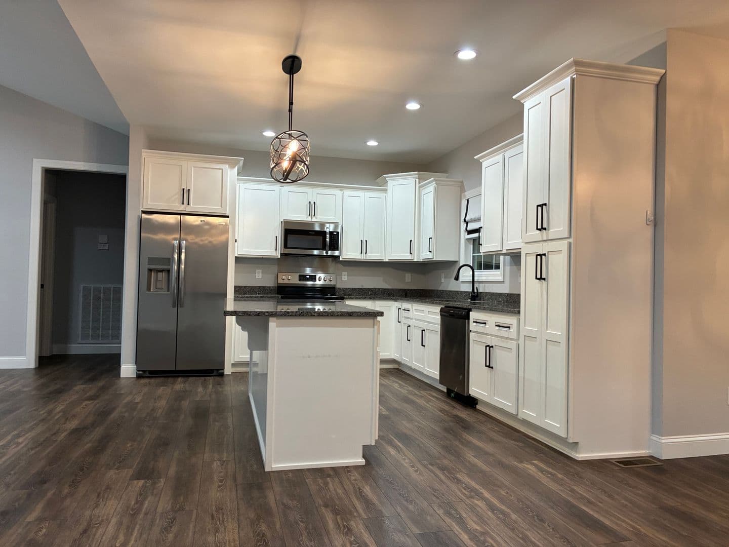 Vine Grove House: 100 Lowball Lane
