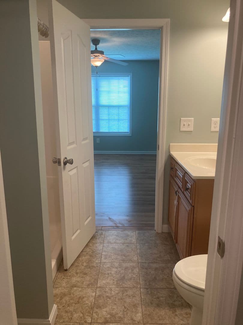 Vine Grove House: 205 Royal Birkdale Court