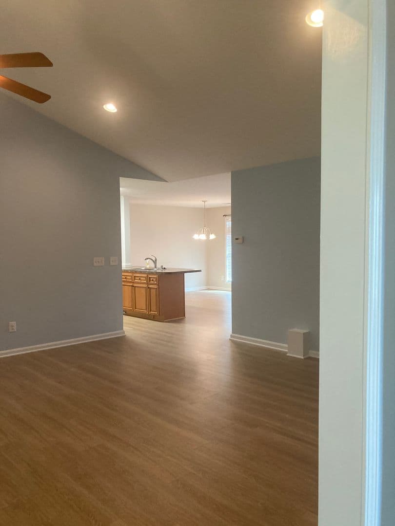 Vine Grove House: 205 Royal Birkdale Court