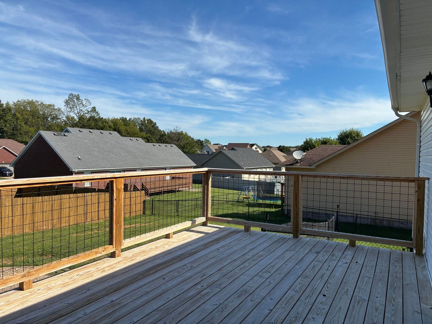 Vine Grove House: 117 Victory Lake Drive