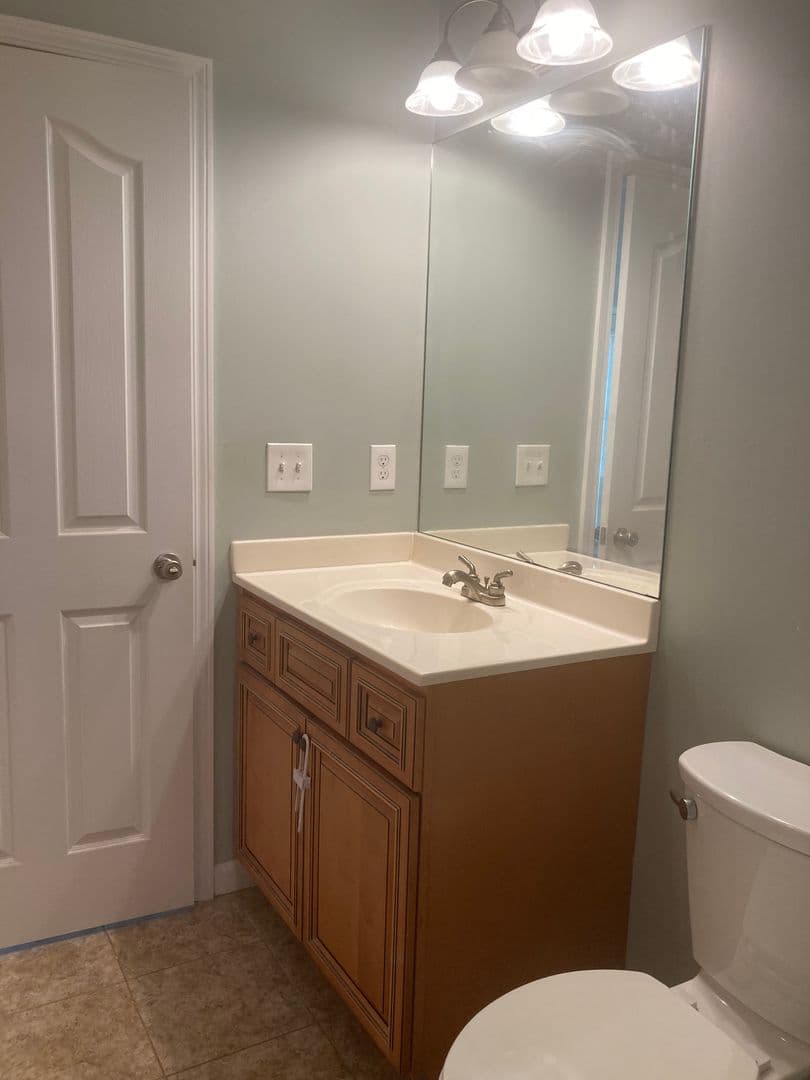Vine Grove House: 205 Royal Birkdale Court