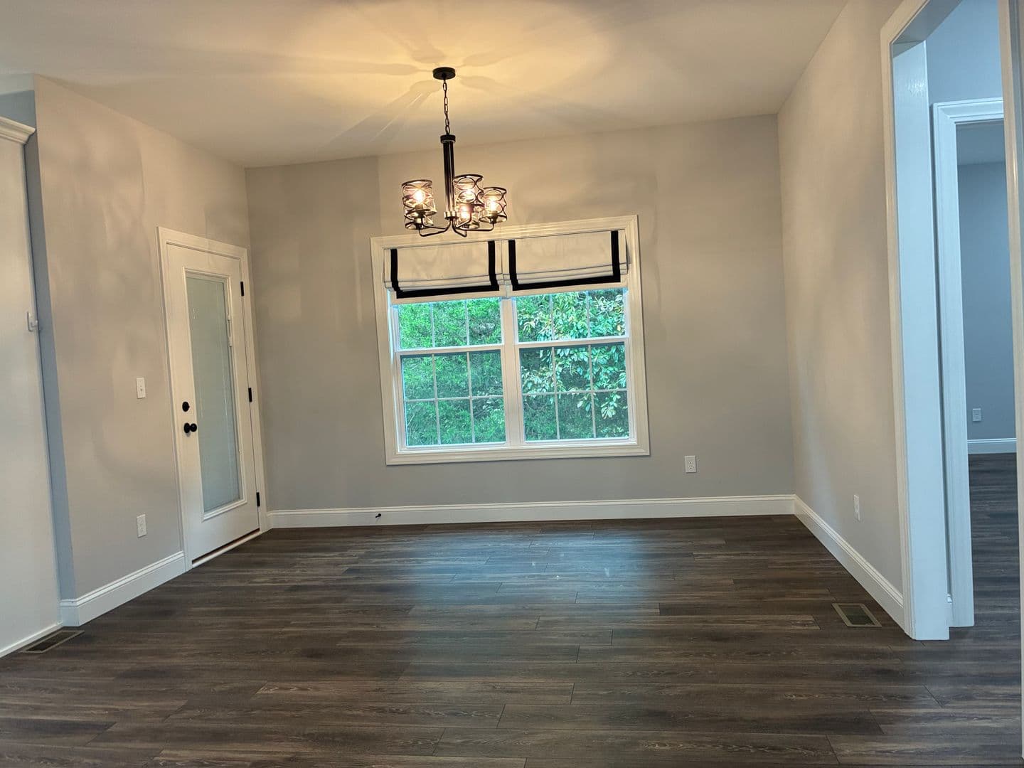 Vine Grove House: 100 Lowball Lane