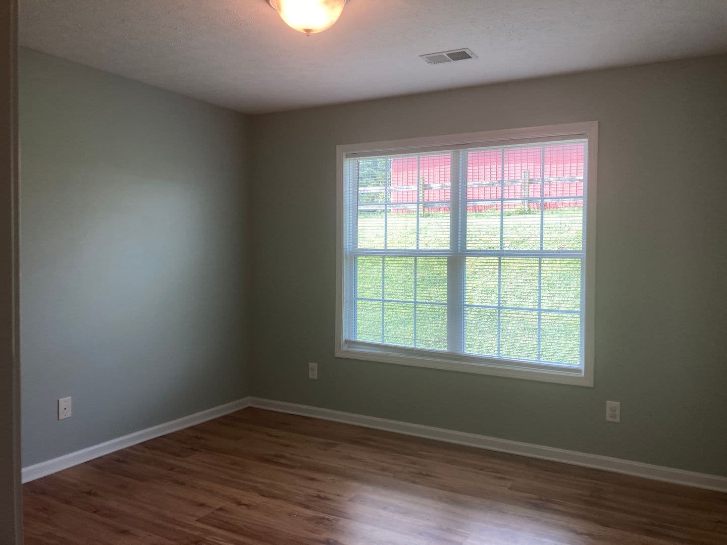 Vine Grove House: 205 Royal Birkdale Court